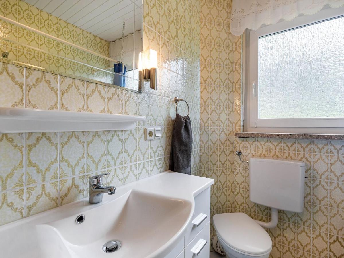 Apartment With Private Terrace In Velmede Bestwig Bagian luar foto