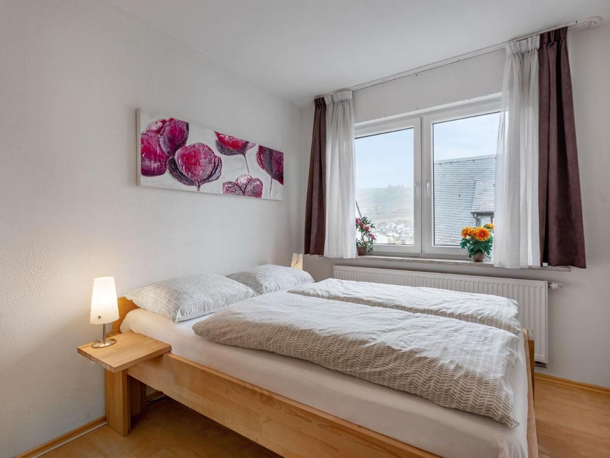 Apartment With Private Terrace In Velmede Bestwig Bagian luar foto