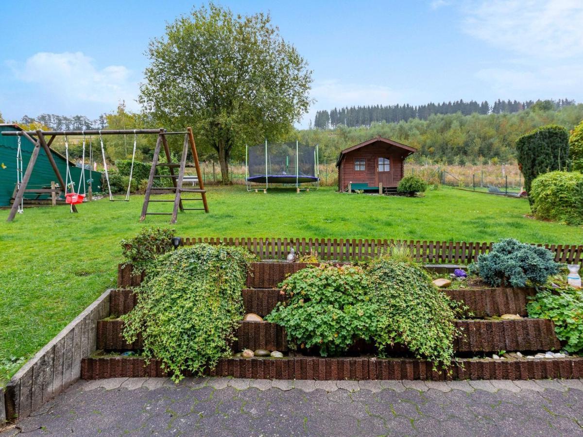 Apartment With Private Terrace In Velmede Bestwig Bagian luar foto