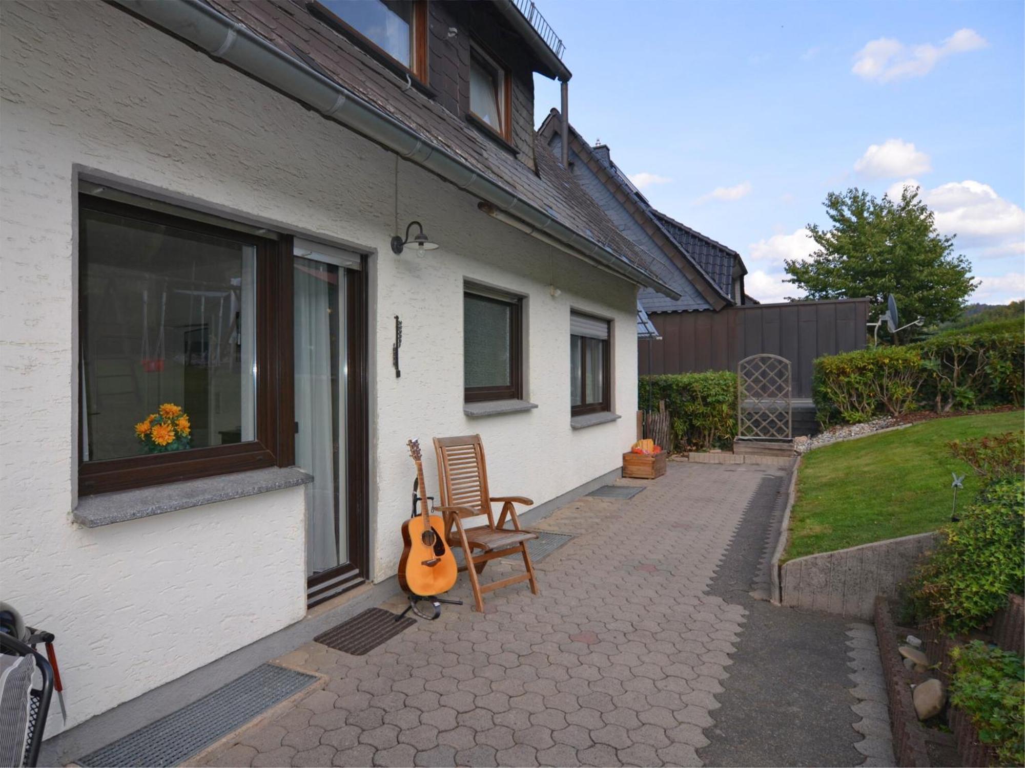 Apartment With Private Terrace In Velmede Bestwig Bagian luar foto
